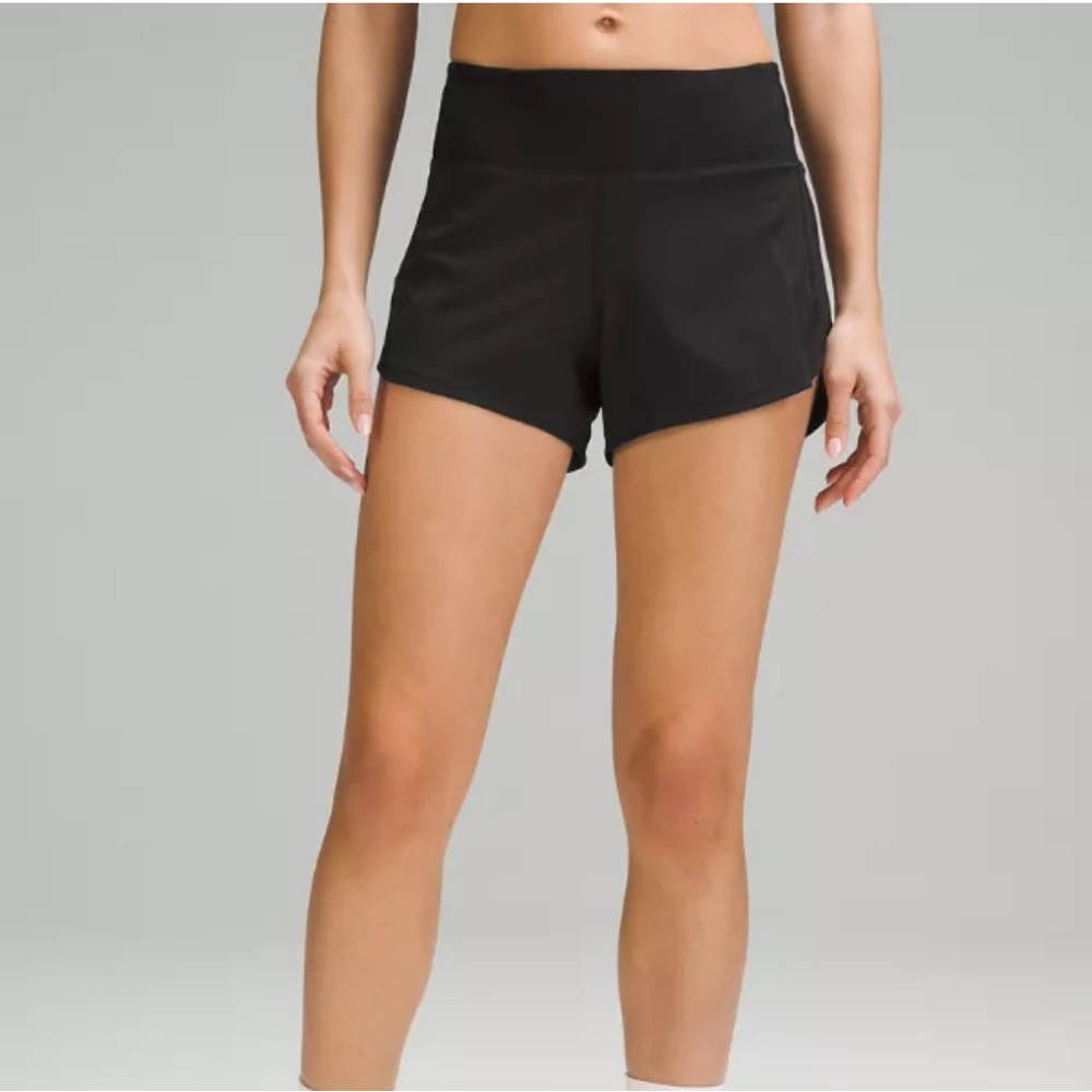 Lululemon Mid Rise Speed Up Lined Short 4”